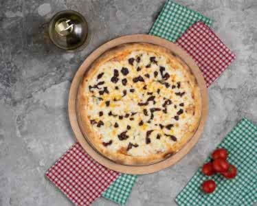 Pesto Rosso Pizza (30 cm) | 390,00